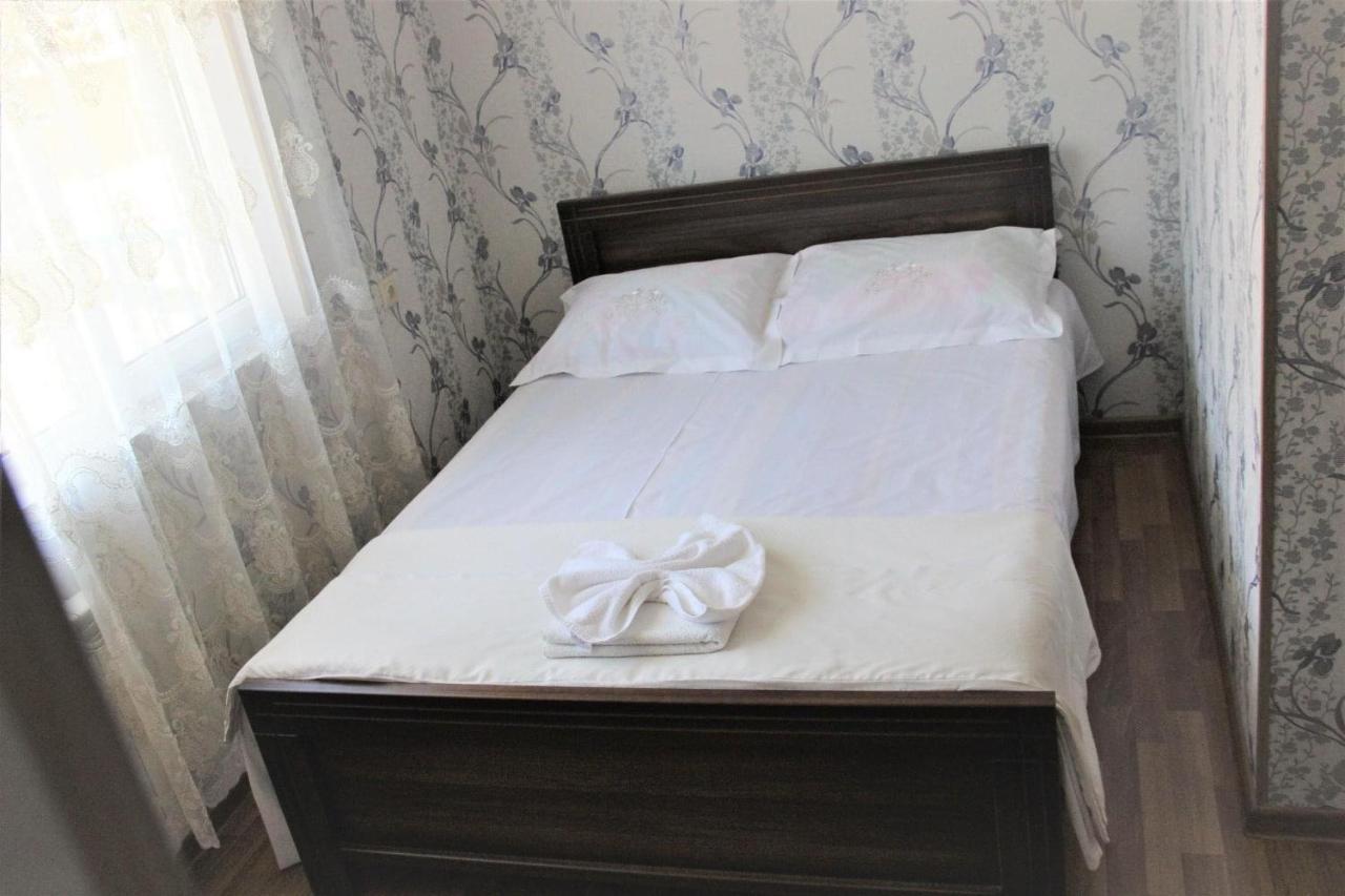 Hotel Oniks Koutaïssi Extérieur photo