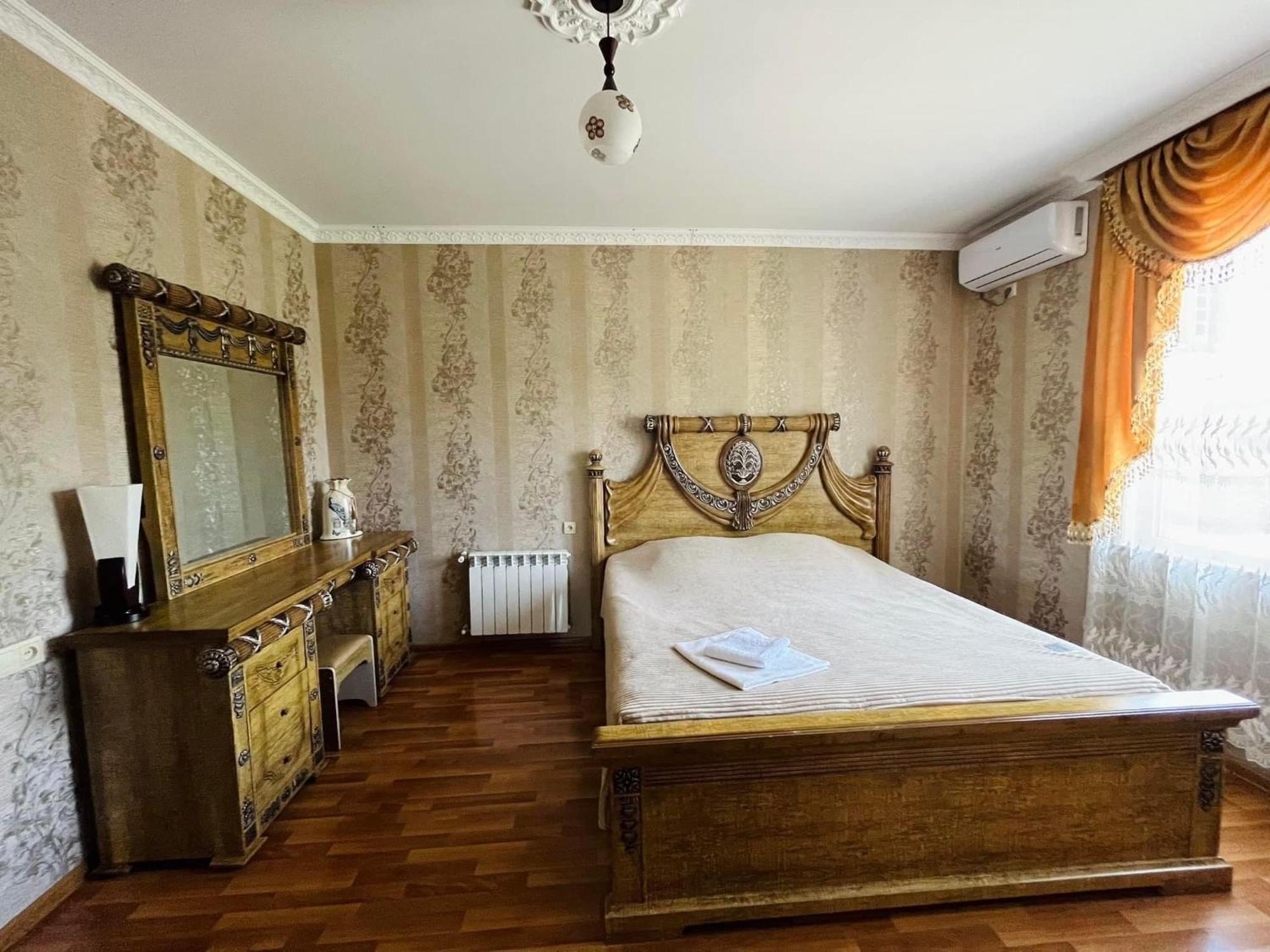 Hotel Oniks Koutaïssi Extérieur photo